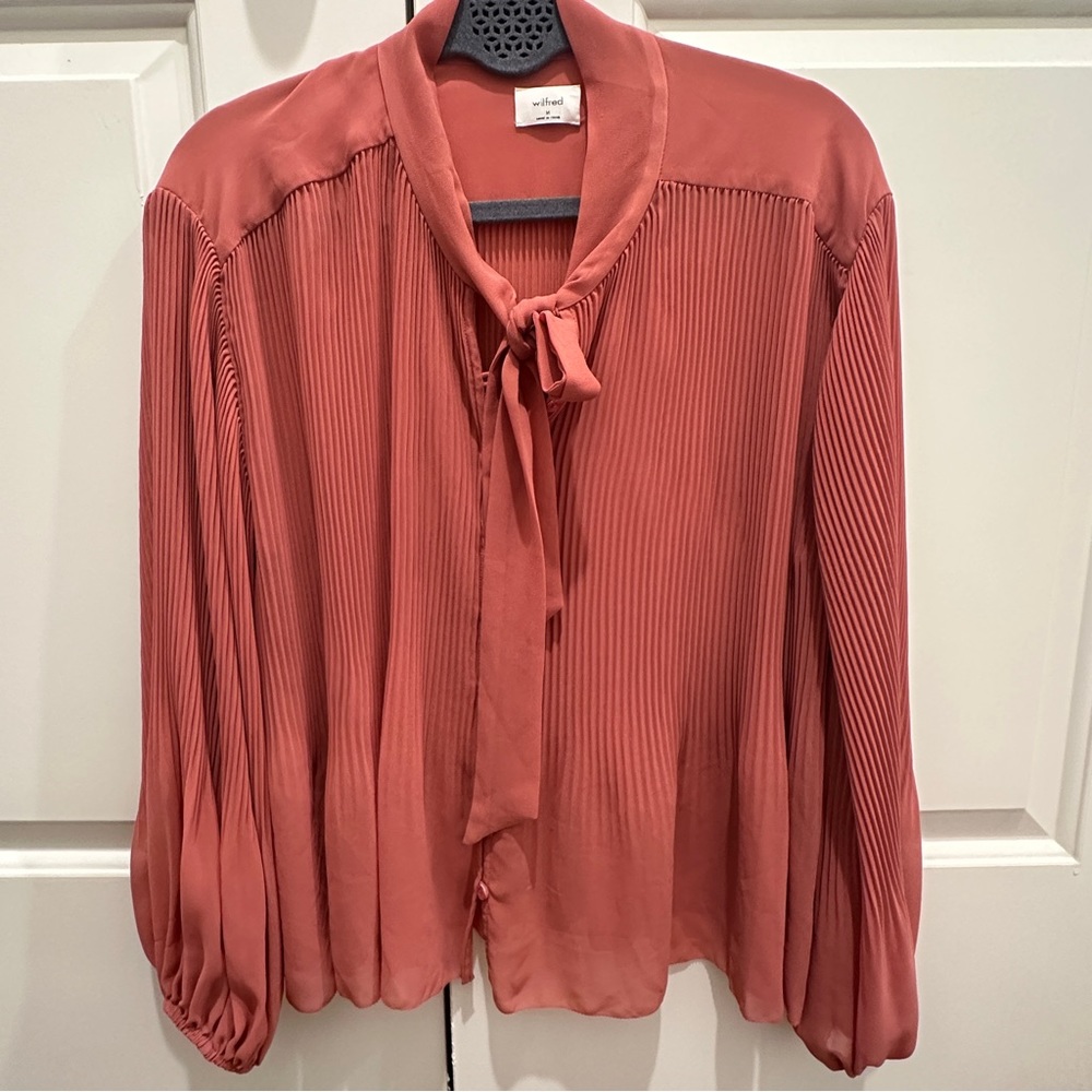 Aritzia Wilfred blouse